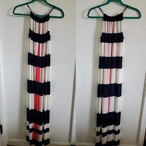 Maggy London flowy maxi dress